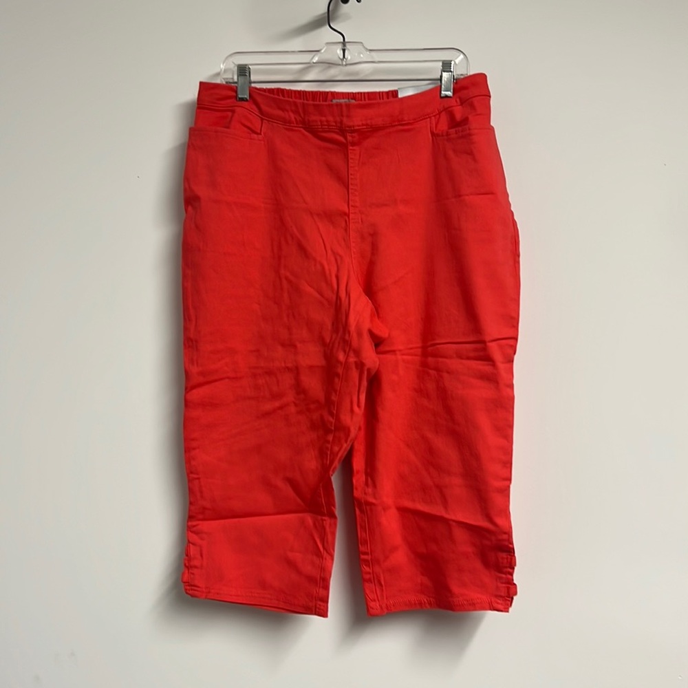Catherine’s Essential Flat Front Capri’s